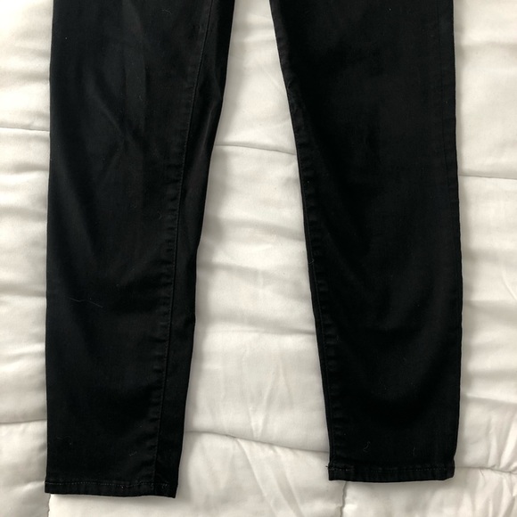 J Crew 9” Toothpick Jean Size 28 P - Picture 3 of 7